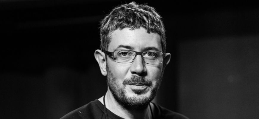 Артемий Лебедев